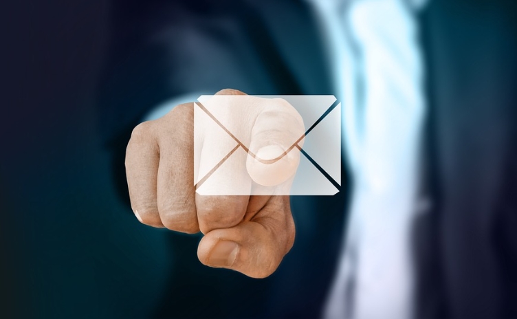 高端網(wǎng)站設(shè)計(jì):網(wǎng)站對(duì)于老用戶(hù)的召喚設(shè)計(jì)